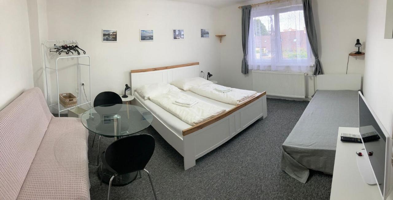 Penzion U Thuje Třeboň Exterior foto